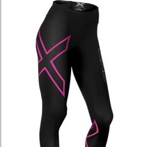 2XU compression leggings size med - new